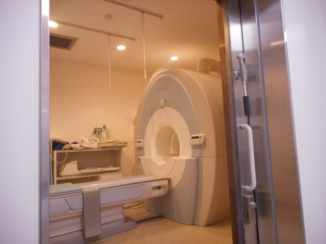 MRI