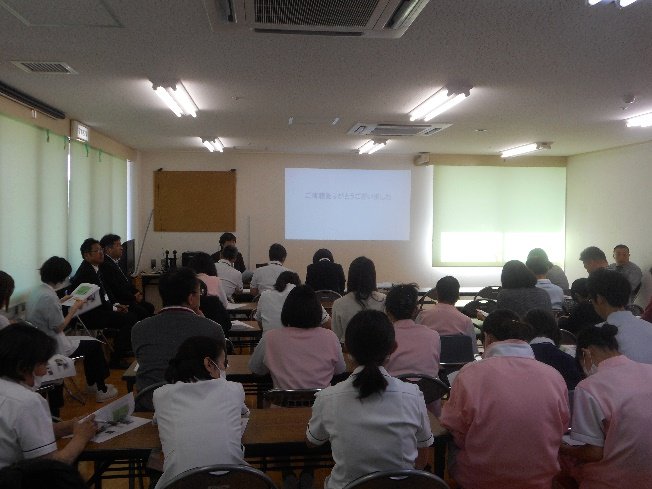 院内研修の様子.png